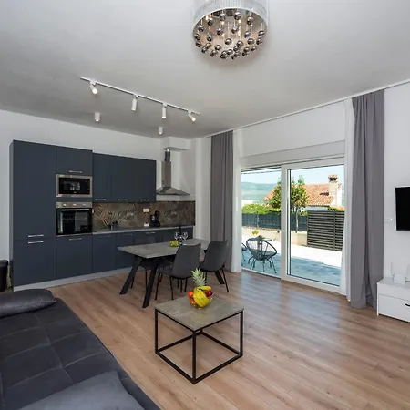 Luxury Nicole 2 Apartamento Trogir