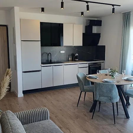 Luxury Nicole 2 Apartment