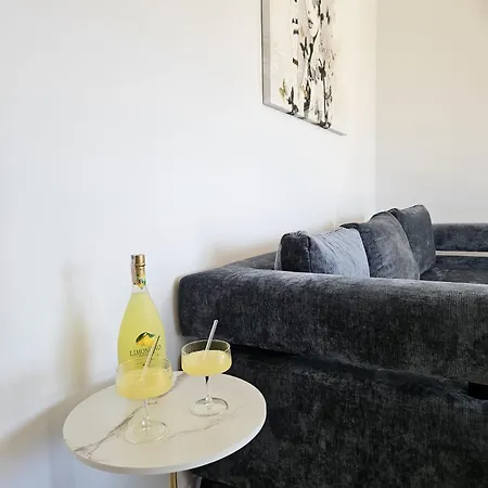 Luxury Nicole 2 Apartment